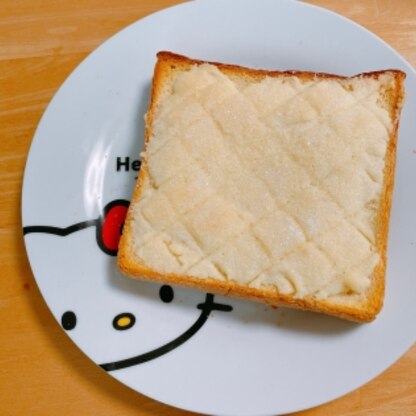 ずっと気になってたメロンパン風トースト♡
ついに作りました！美味しかったです(*^^*)